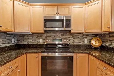 1204 Emerald Court #1204, Tewksbury, MA 01876 - Photo 7