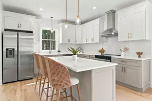 38 Elmwood St, Salisbury, MA 01952 - Photo 3