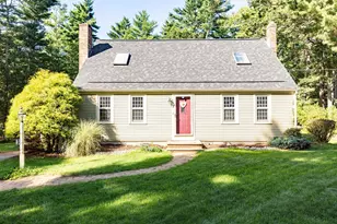 133 Walnut Plain Rd, Rochester, MA 02770 - Photo 1
