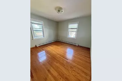 48 Chalmers #1, Springfield, MA 01118 - Photo 3