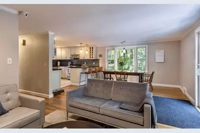 11 Springdale Ave, Wellesley, MA 02462 - Photo 5