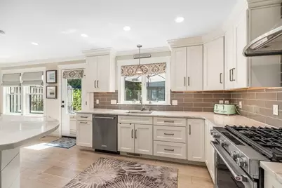 582R Hale #1, Beverly, MA 01915 - Photo 9