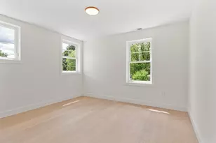 58 Neillian St, Bedford, MA 01730 - Photo 25