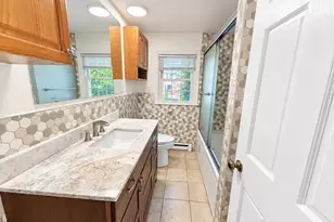 60 Lake St, Winchester, MA 01890 - Photo 11