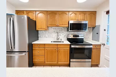 60 Lake Street #J, Winchester, MA 01890 - Photo 3