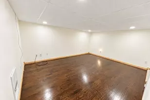 60 Lake St, Winchester, MA 01890 - Photo 21
