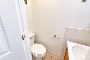 60 Lake St, Winchester, MA 01890 - Photo 7