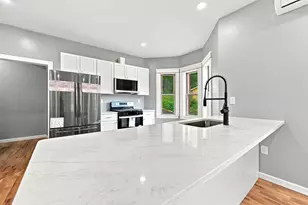1307 Millbury St, Worcester, MA 01607 - Photo 13