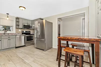 42 Mokema Ave, Waltham, MA 02451 - Photo 3