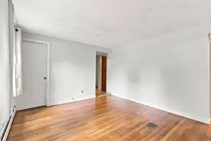36 Silver Lake Dr, Agawam, MA 01001 - Photo 17
