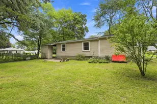 36 Silver Lake Dr, Agawam, MA 01001 - Photo 29
