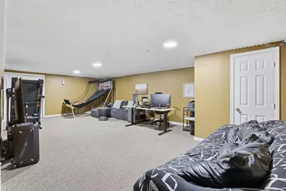 31 Patriot Rd #31, Fitchburg, MA 01420 - Photo 19