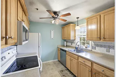 31 Patriot Rd #31, Fitchburg, MA 01420 - Photo 7