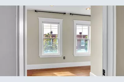 44 Pingree St #5, Salem, MA 01970 - Photo 9