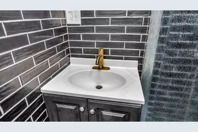 44 Pingree St #5, Salem, MA 01970 - Photo 17