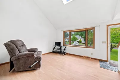10 Mountianview Street, Wilbraham, MA 01095 - Photo 3