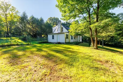 39 Southbridge Rd, Dudley, MA 01571 - Photo 5