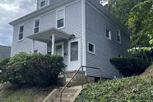 18 Oak St, Plymouth, MA 02360 - Photo 3