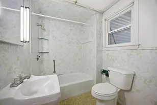 18 Oak St, Plymouth, MA 02360 - Photo 9