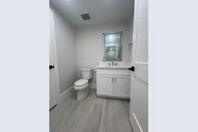 10 Webber Avenue #202, Bedford, MA 01730 - Photo 9