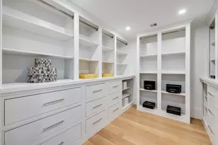 1 Fairfield St, Boston, MA 02116 - Photo 15