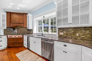 40 Grandview Rd, Chelmsford, MA 01824 - Photo 7