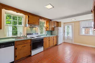 60 Wellesley St, Weston, MA 02493 - Photo 21