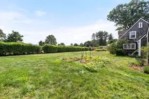 60 Wellesley St, Weston, MA 02493 - Photo 35