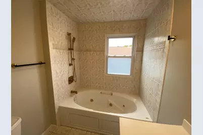 27 Fenwick, Revere, MA 02151 - Photo 25