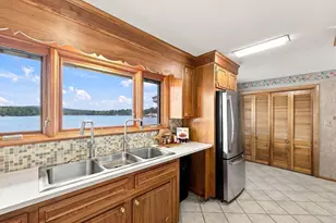 29 Lakeshore Dr, Wales, MA 01081 - Photo 9