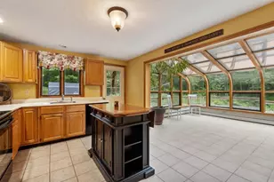 10 Hog Hill Rd, Pepperell, MA 01463 - Photo 9
