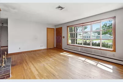 46 Spencer St, Agawam, MA 01001 - Photo 13