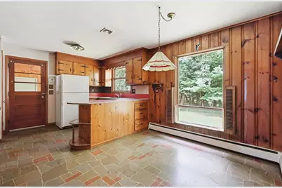 46 Spencer St, Agawam, MA 01001 - Photo 5