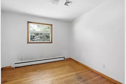 46 Spencer St, Agawam, MA 01001 - Photo 15