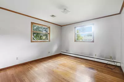 46 Spencer St, Agawam, MA 01001 - Photo 17