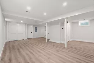 184 Perham St, Boston, MA 02132 - Photo 25