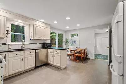 41 Old Stagecoach Rd, Bedford, MA 01730 - Photo 11