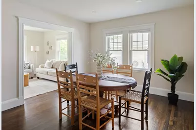 37 Lynde Ave, Melrose, MA 02176 - Photo 9