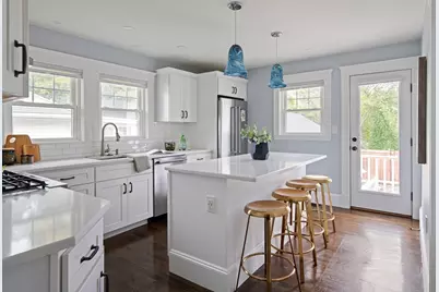 37 Lynde Ave, Melrose, MA 02176 - Photo 11