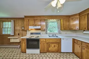 4 Hyder St, Westborough, MA 01581 - Photo 5