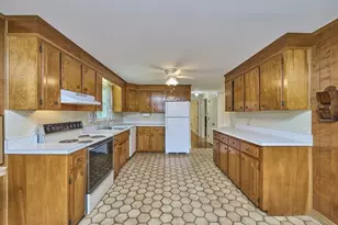 4 Hyder St, Westborough, MA 01581 - Photo 7