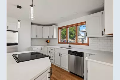 12 Boston St, Lynn, MA 01904 - Photo 11