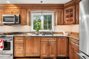 1015 Massachusetts Ave, Lexington, MA 02420 - Photo 11