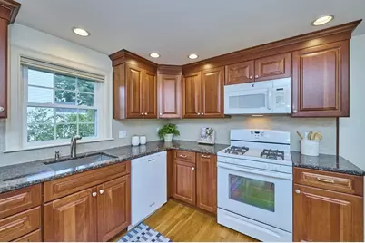 25 Jensen Rd, Watertown, MA 02472 - Photo 7