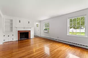 369 Main St, Holden, MA 01520 - Photo 3