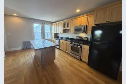 2 Holton St #2B, Medford, MA 02155 - Photo 3