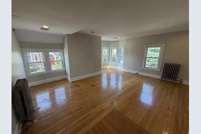 2 Holton St #2B, Medford, MA 02155 - Photo 5