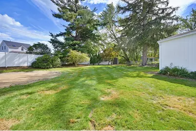 101 Fisher St, North Attleboro, MA 02760 - Photo 27