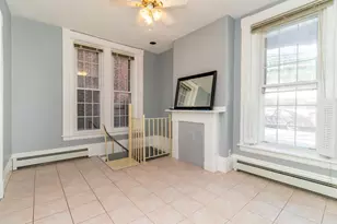 35 Chestnut St, Chelsea, MA 02150 - Photo 3