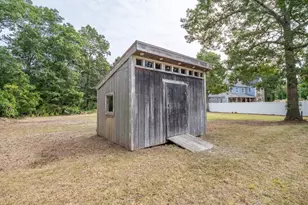 215 Ashumet Rd, Mashpee, MA 02649 - Photo 29